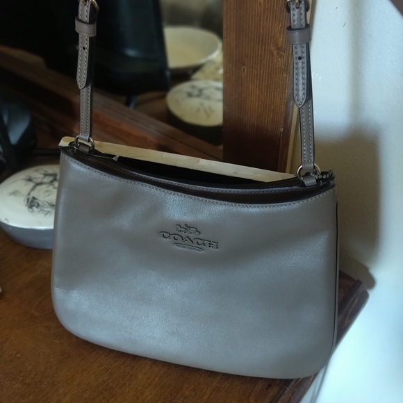 Coach Brown Shoulder Bag - Picture 9 of 9